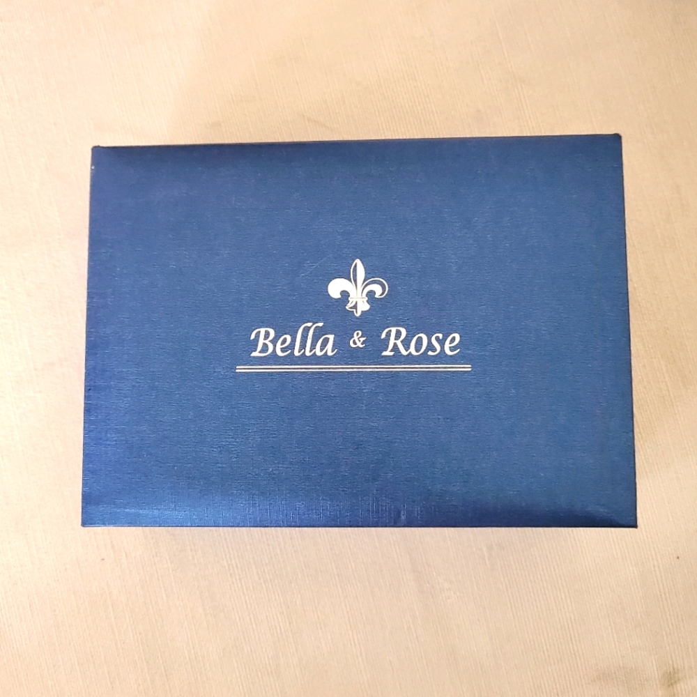 Bella & Rose